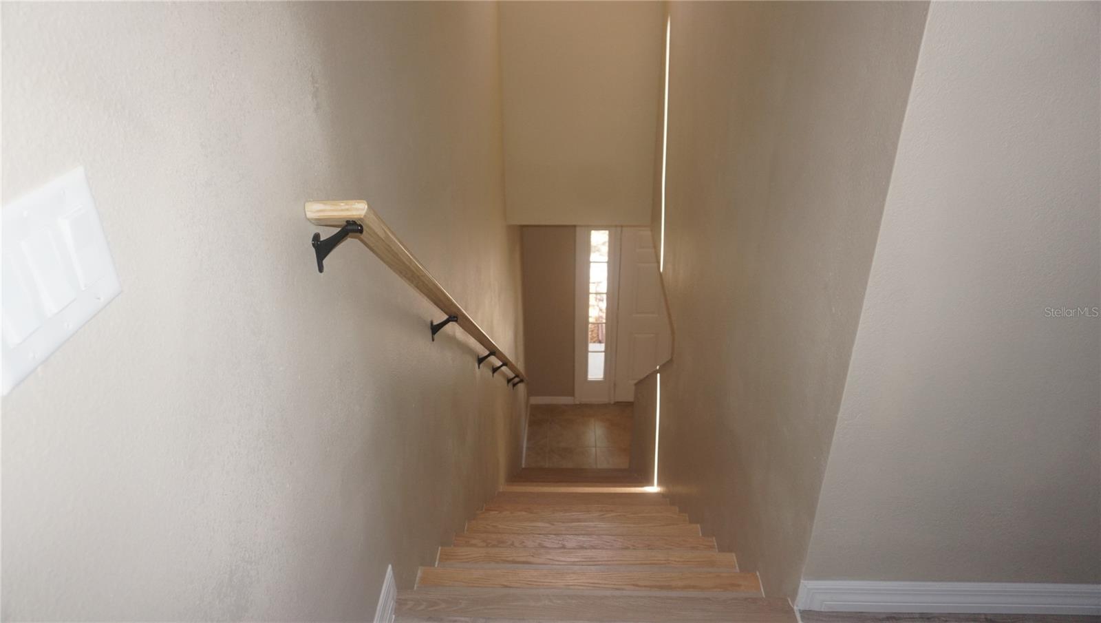 1606 DELANO TRENT STREET