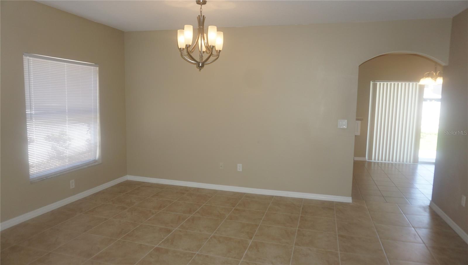 1606 DELANO TRENT STREET