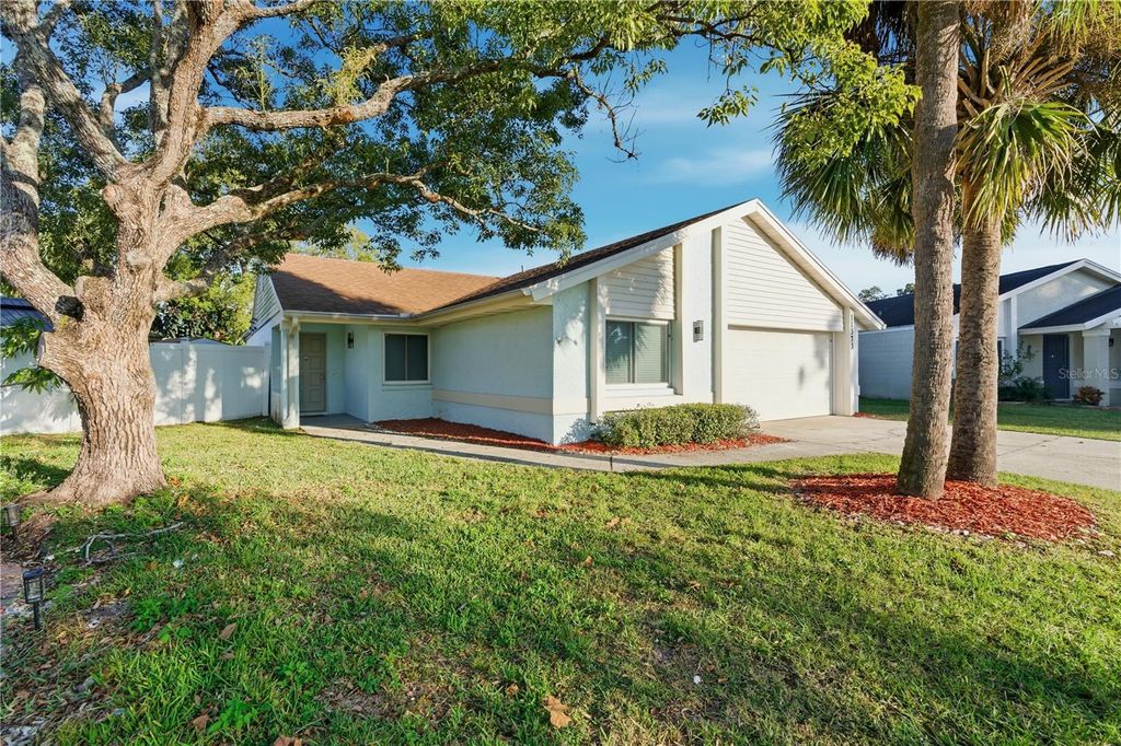 Photo of 11373 Darlington Drive, Orlando, FL 32837 (MLS # S5140850)