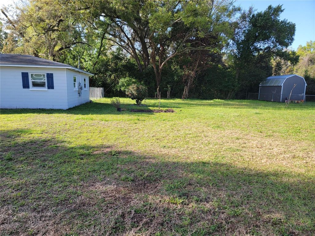 Photo of 905 Monroe Street, Plant City, FL 33563 (MLS # L4960332)