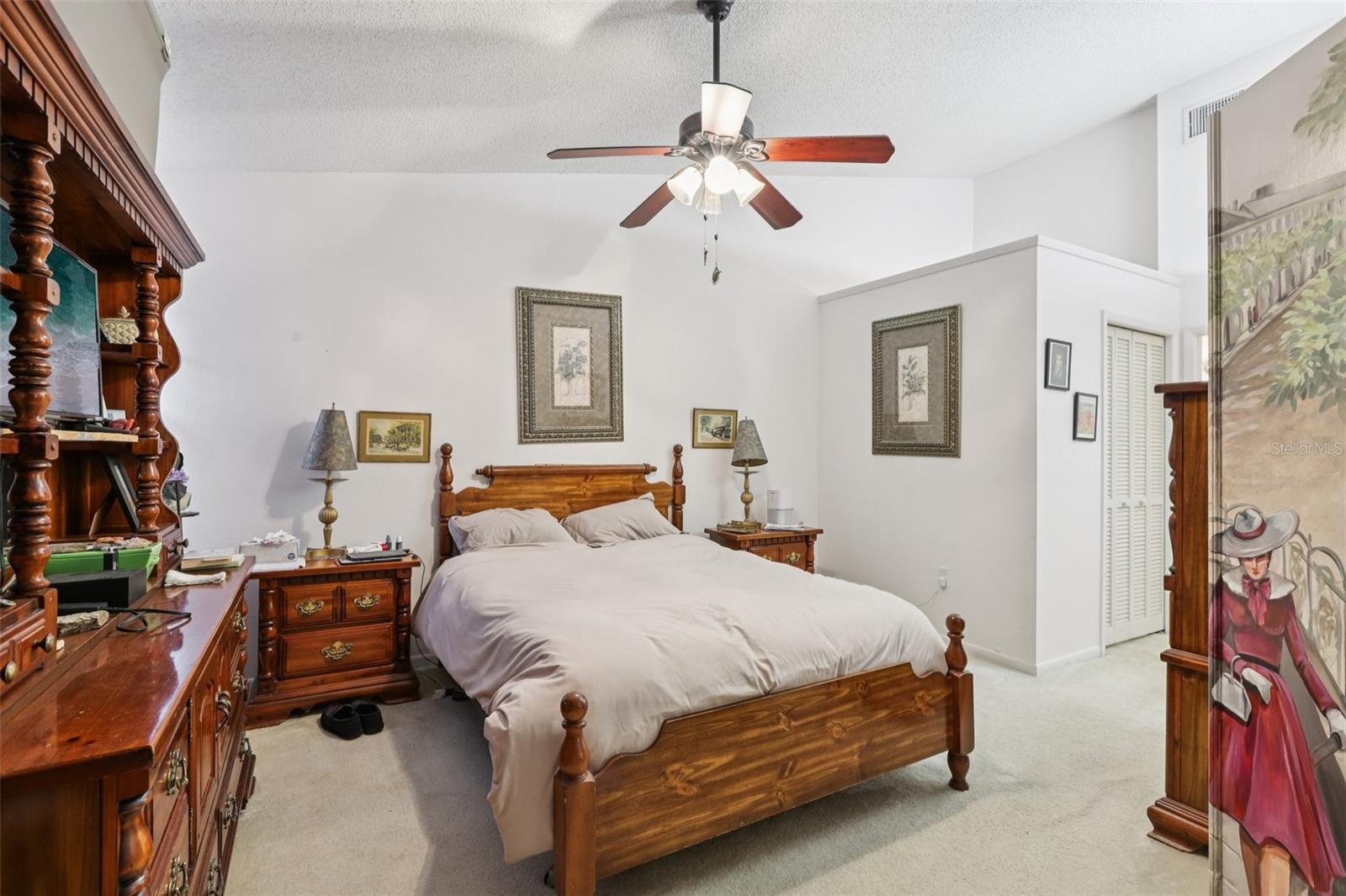 DAVENTRY SQUARE - Residential