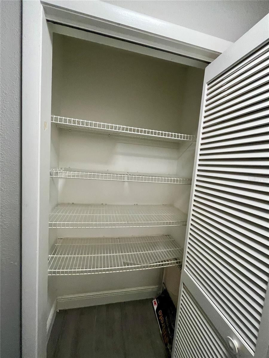 OAKFORD - Residential Lease