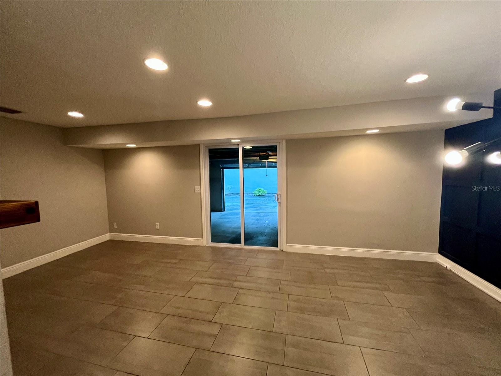 OAKFORD - Residential Lease