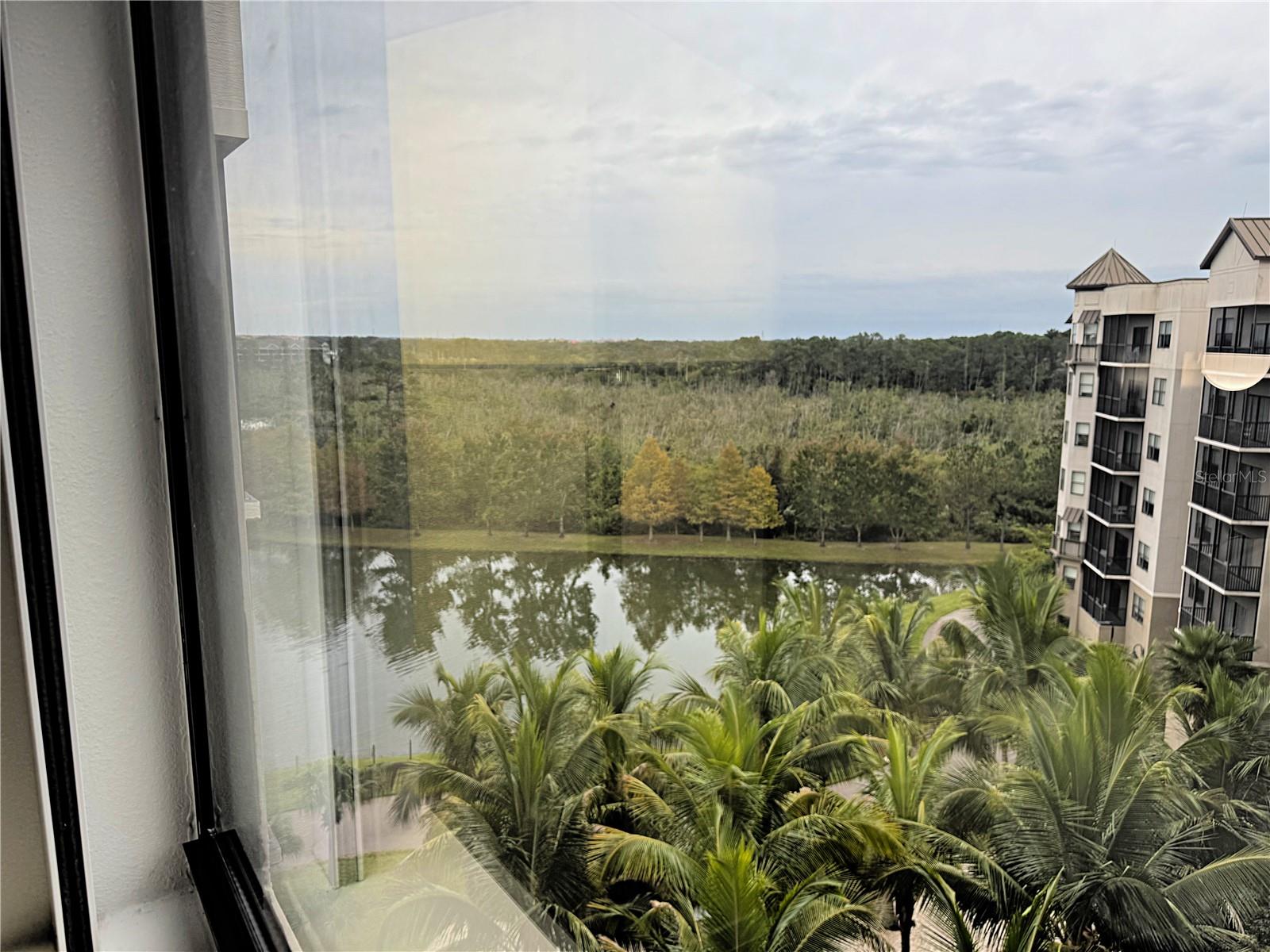 GROVE RESORT AND SPA HOTEL CONDOMINIUM 1 - Residential