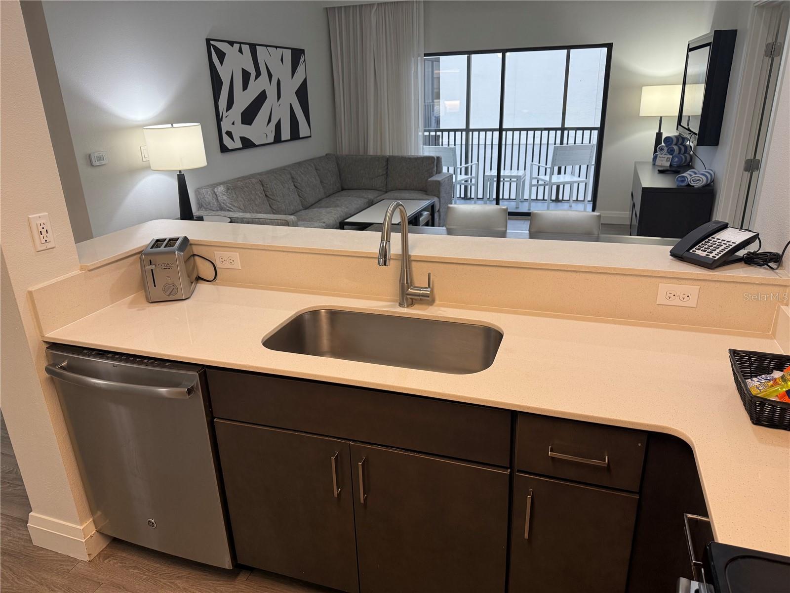 GROVE RESORT AND SPA HOTEL CONDOMINIUM 1 - Residential