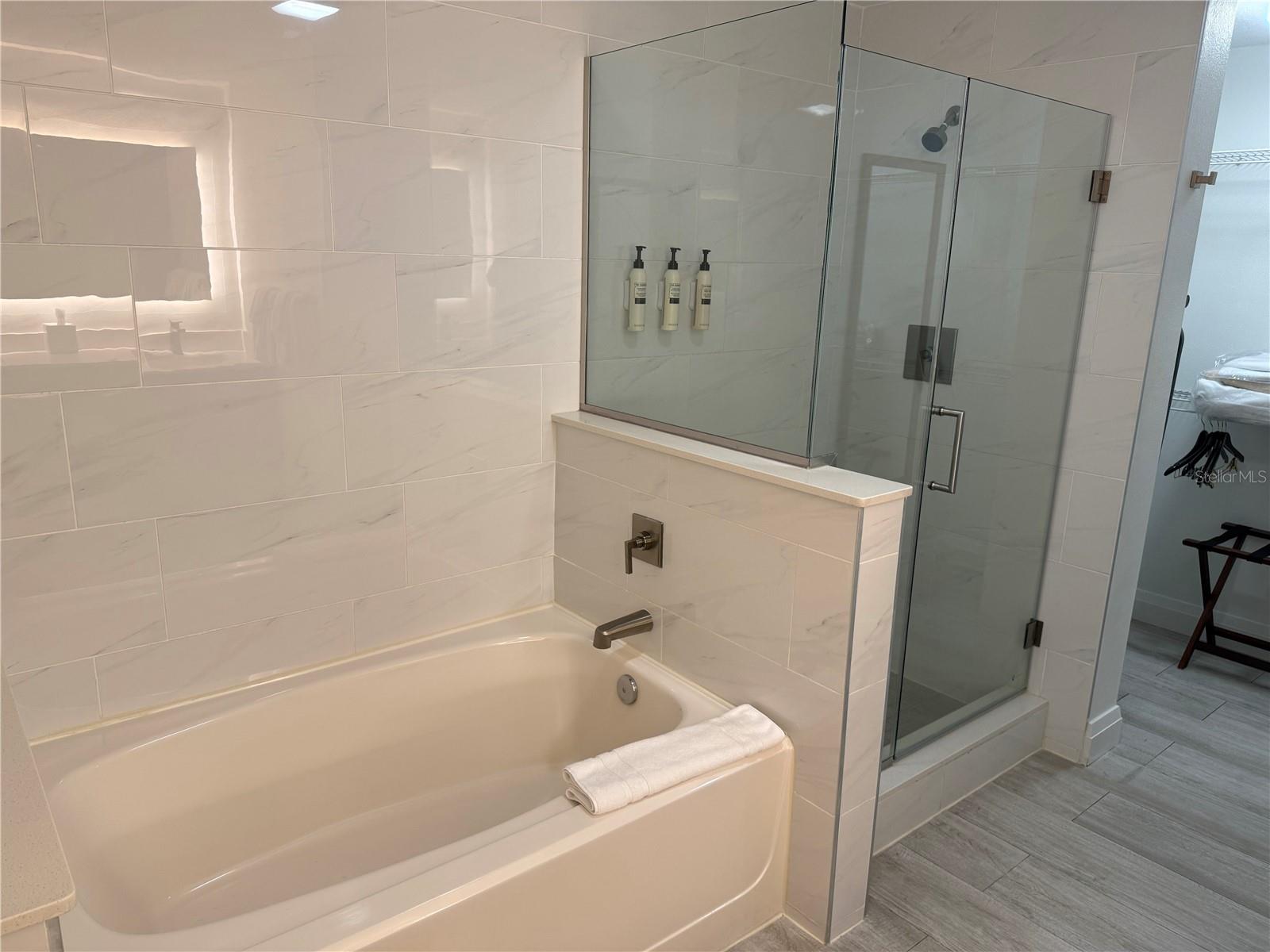 GROVE RESORT AND SPA HOTEL CONDOMINIUM 1 - Residential