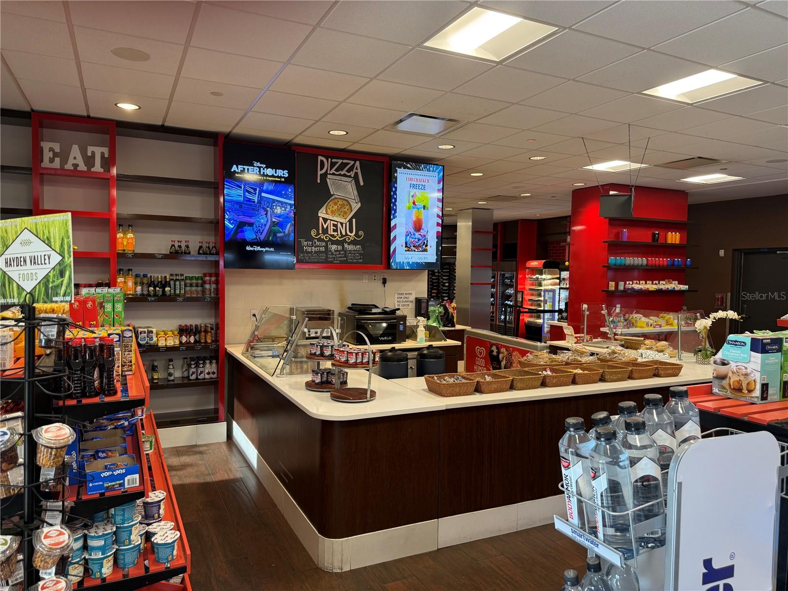 GROVE RESORT AND SPA HOTEL CONDOMINIUM 1 - Residential