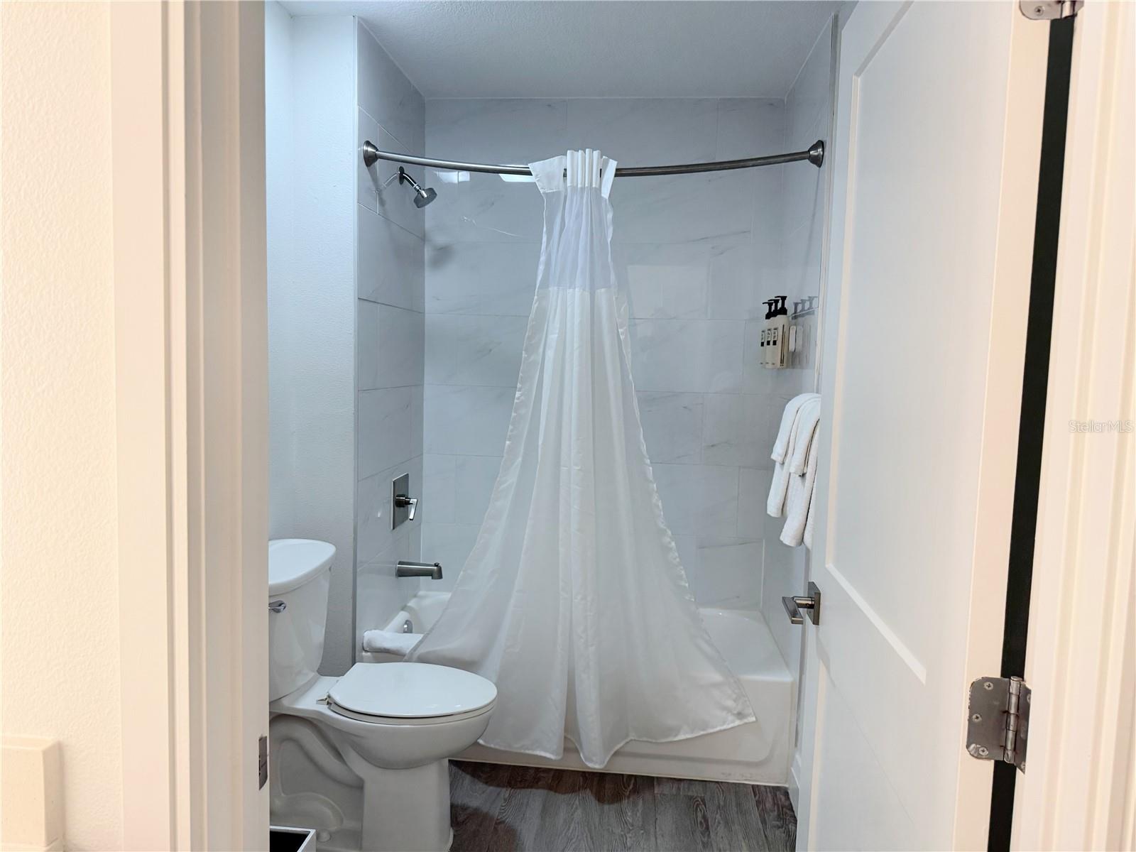 GROVE RESORT AND SPA HOTEL CONDOMINIUM 1 - Residential