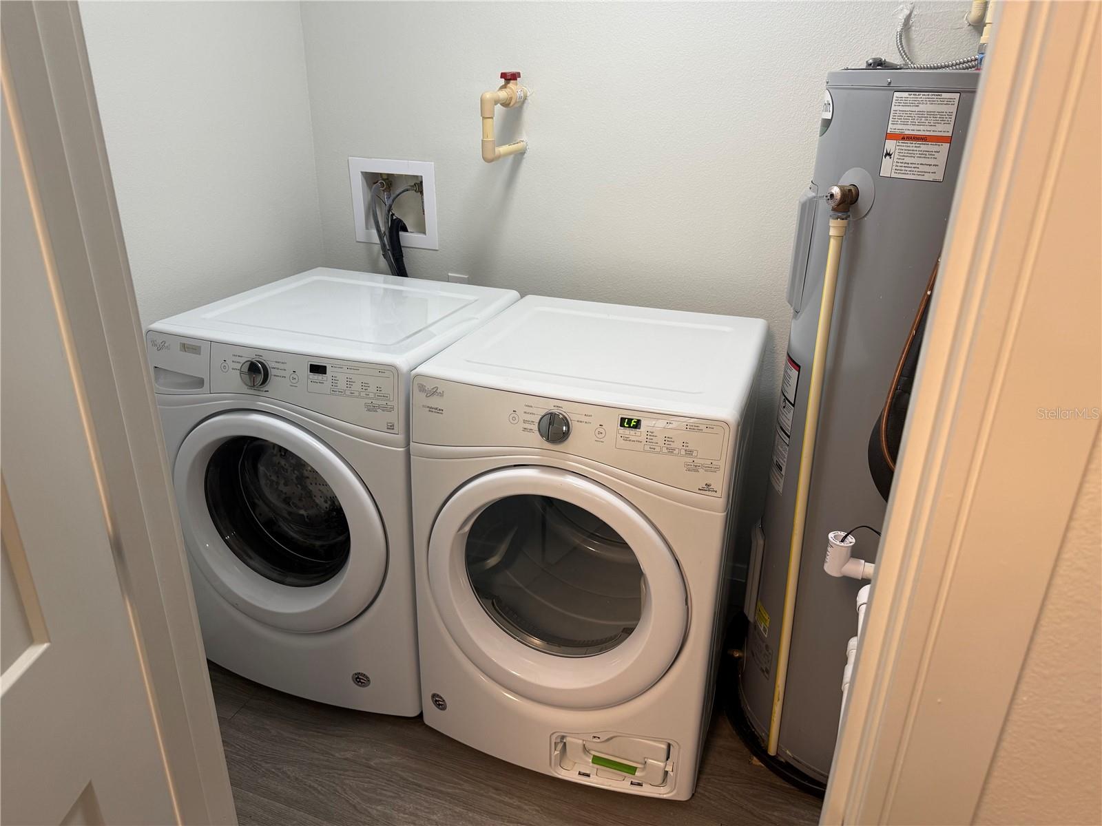 GROVE RESORT AND SPA HOTEL CONDOMINIUM 1 - Residential