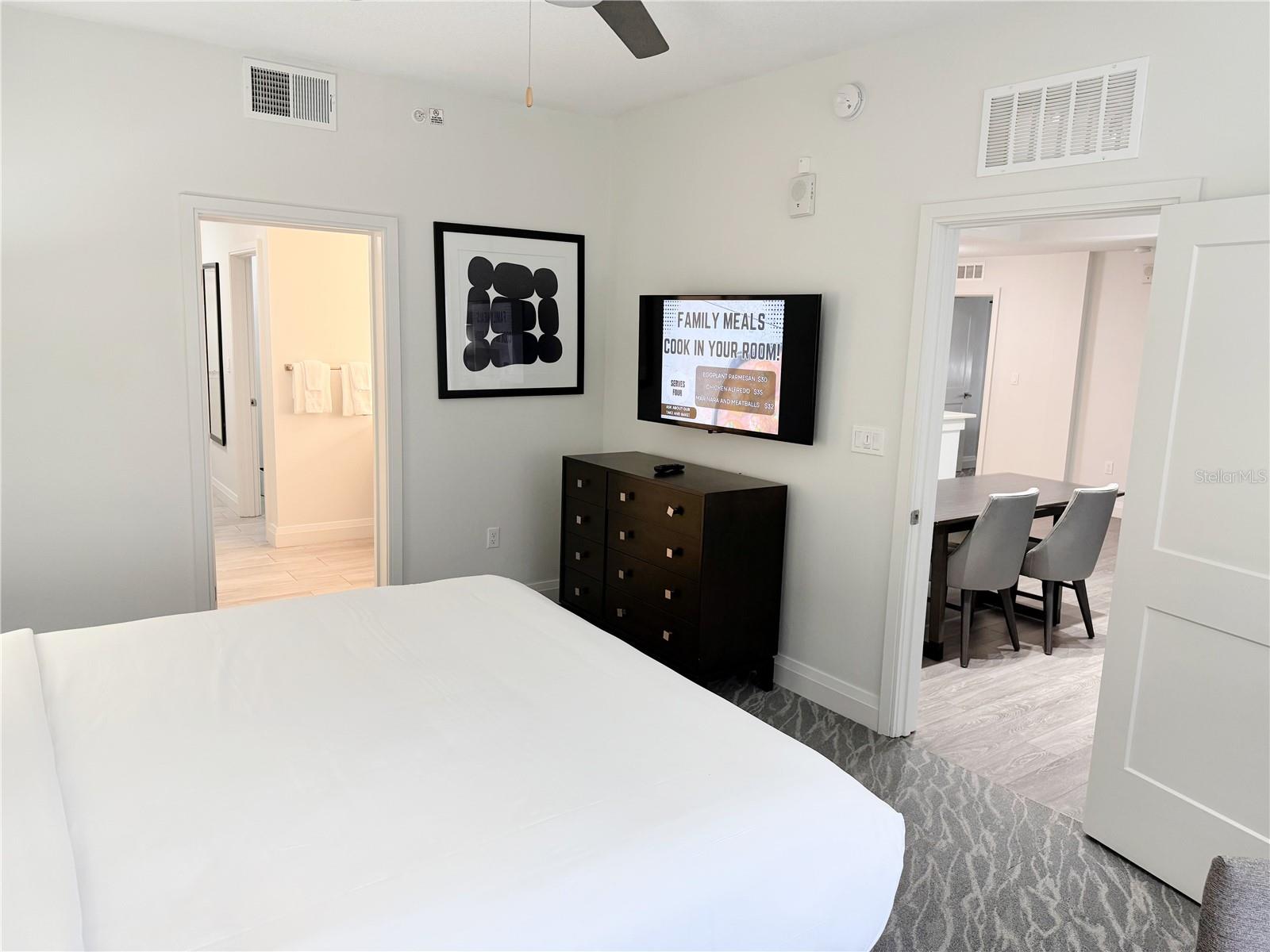 GROVE RESORT AND SPA HOTEL CONDOMINIUM 1 - Residential