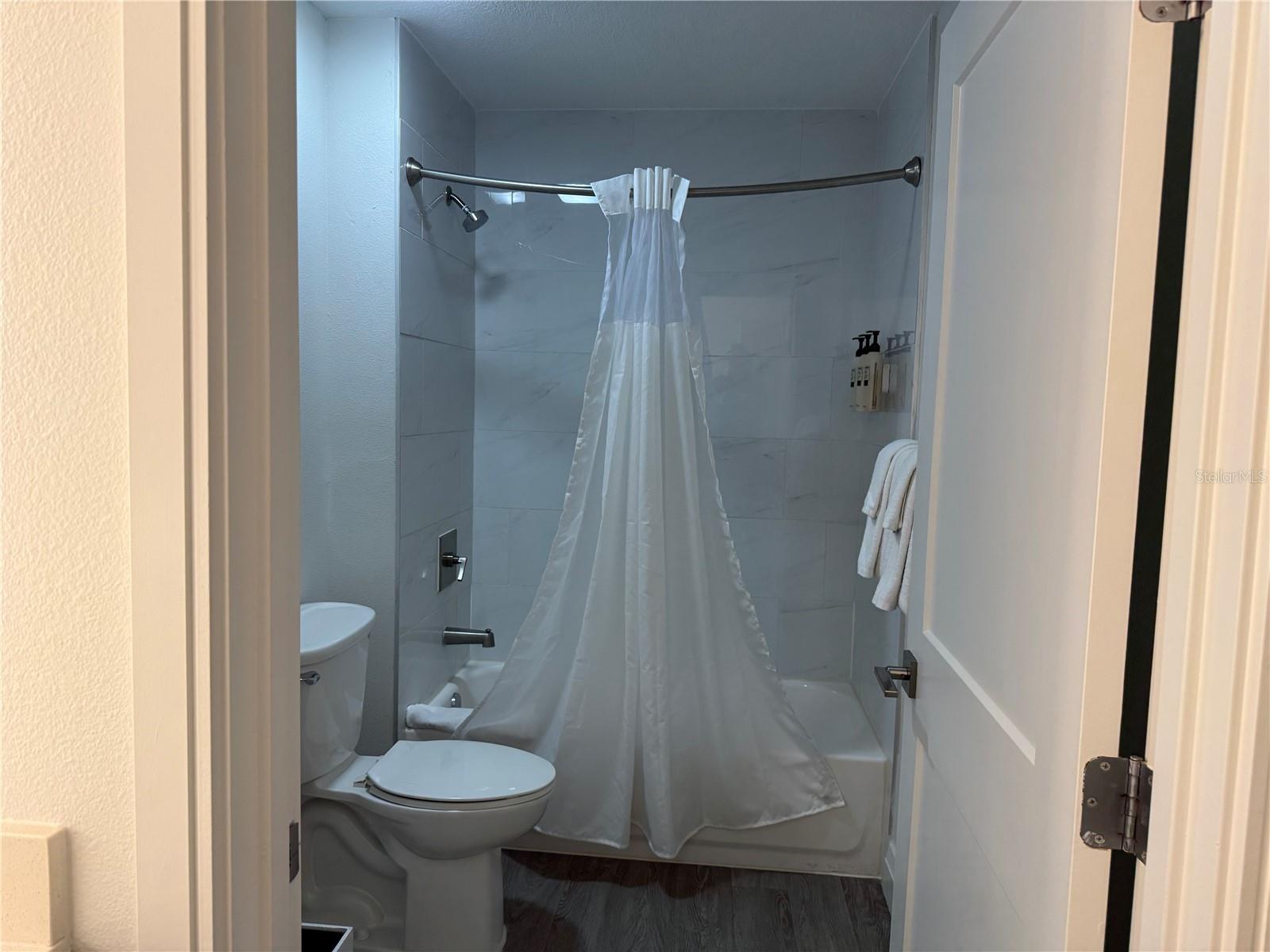 GROVE RESORT AND SPA HOTEL CONDOMINIUM 1 - Residential