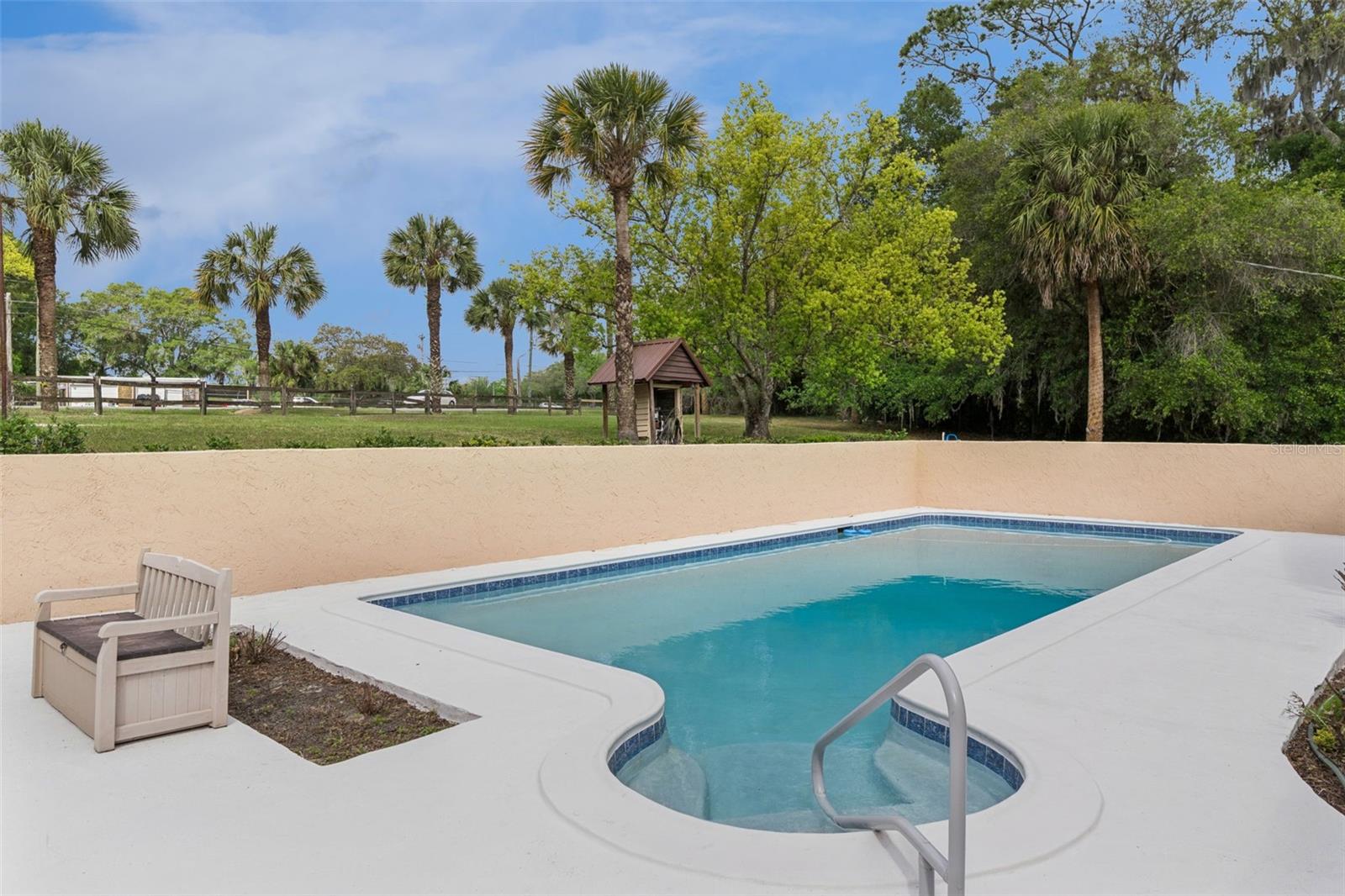 GENEVA - Residential