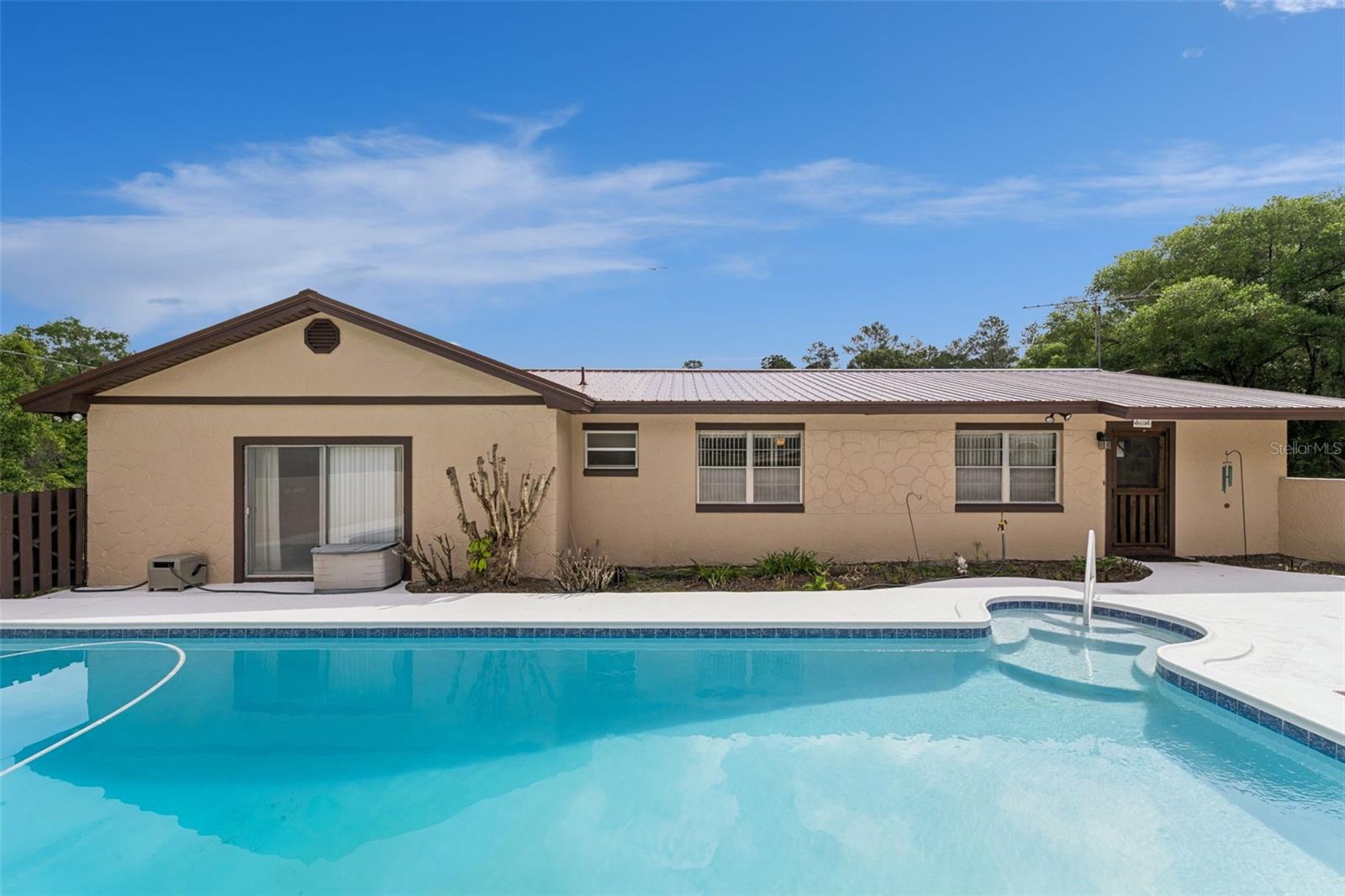 GENEVA - Residential