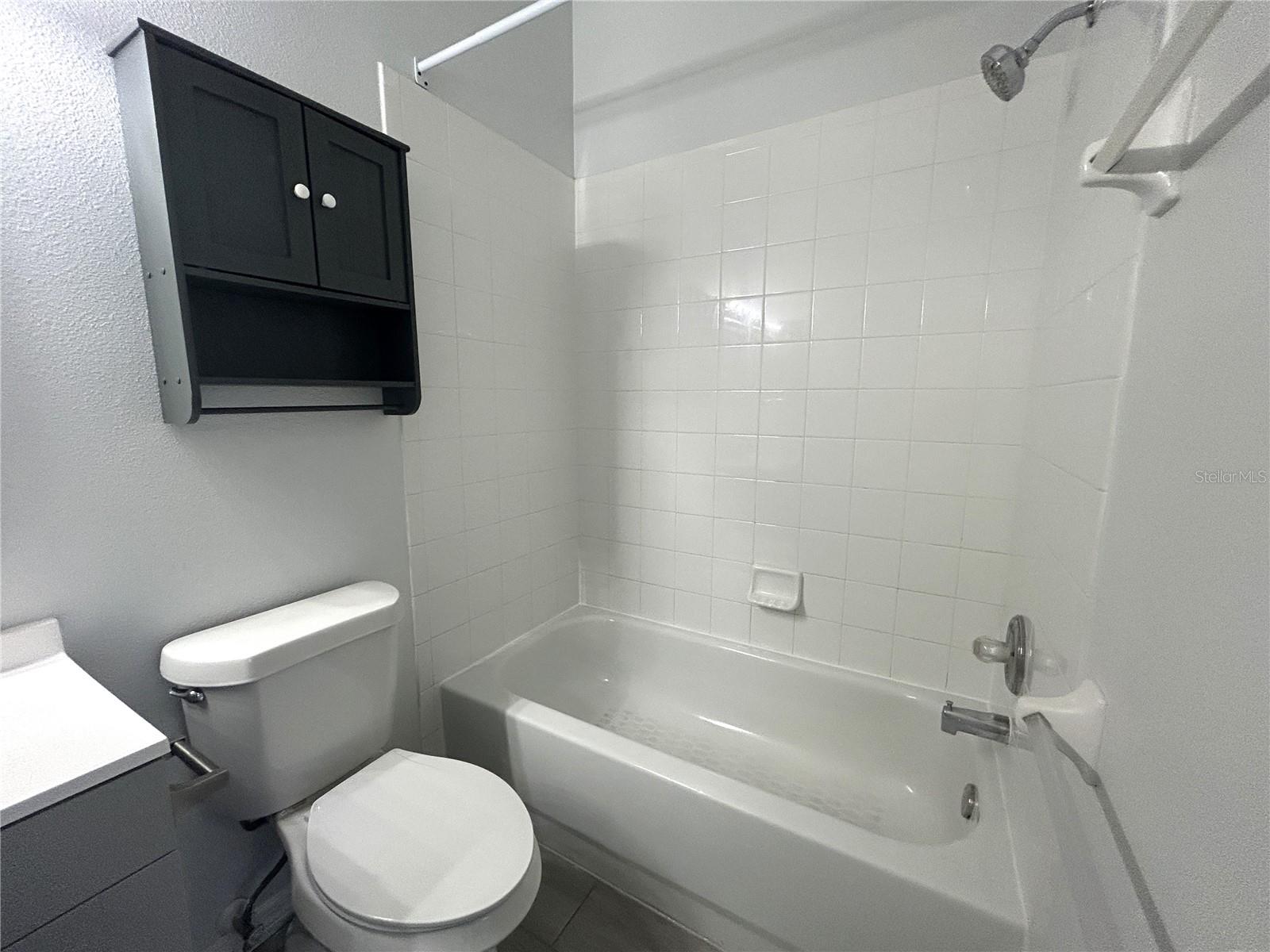 REGENCY KEY TWNHMS - Residential Lease