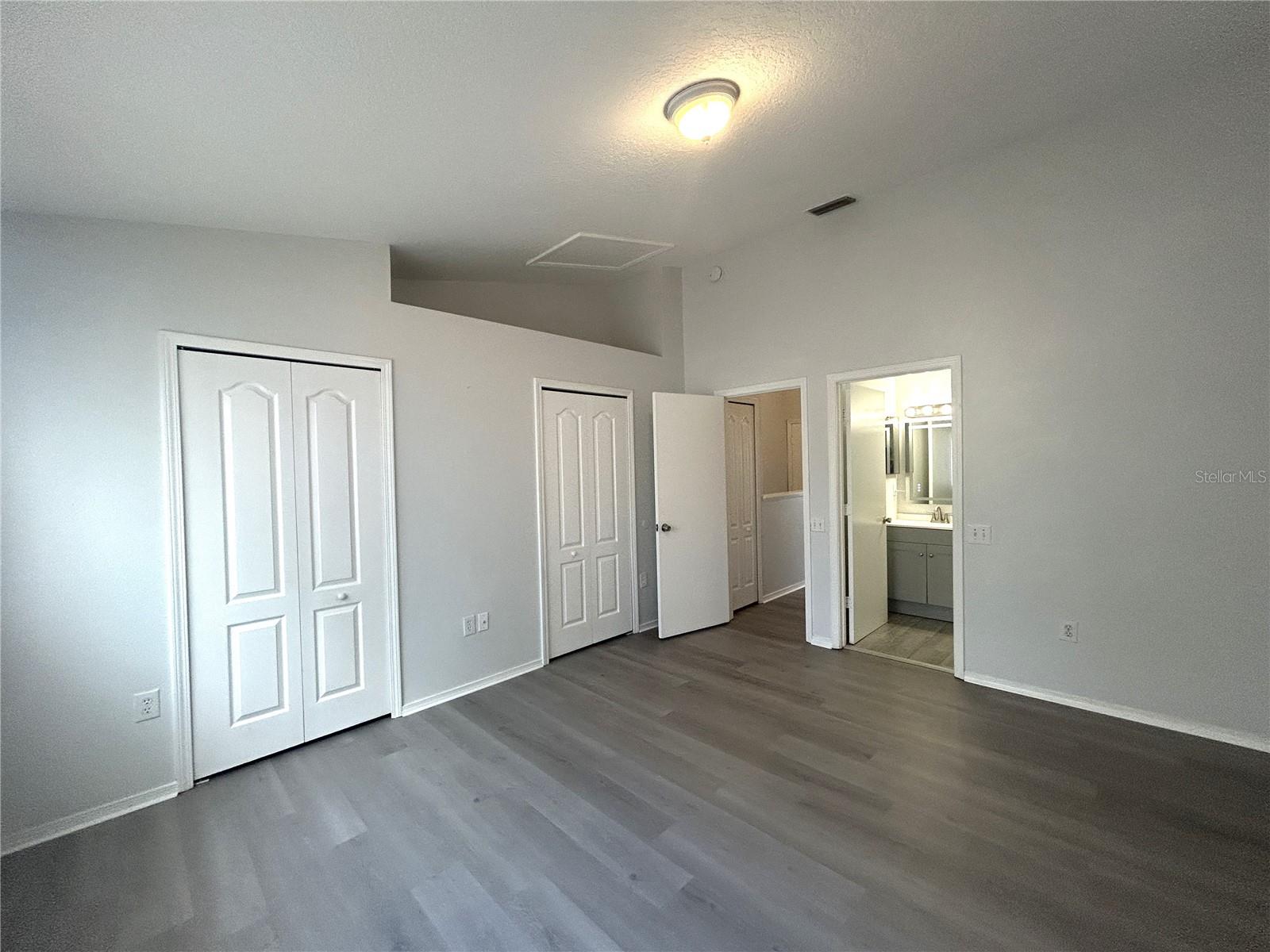 REGENCY KEY TWNHMS - Residential Lease