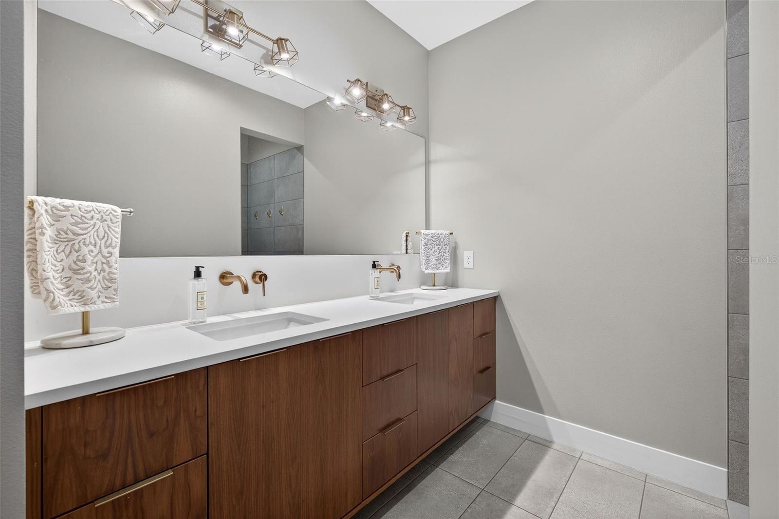 LAS COLINAS PH II SUB - Residential