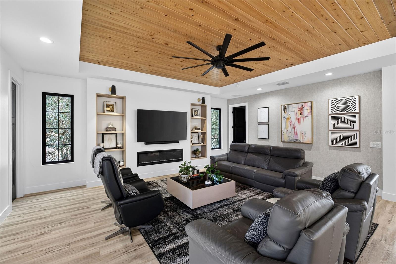 LAS COLINAS PH II SUB - Residential