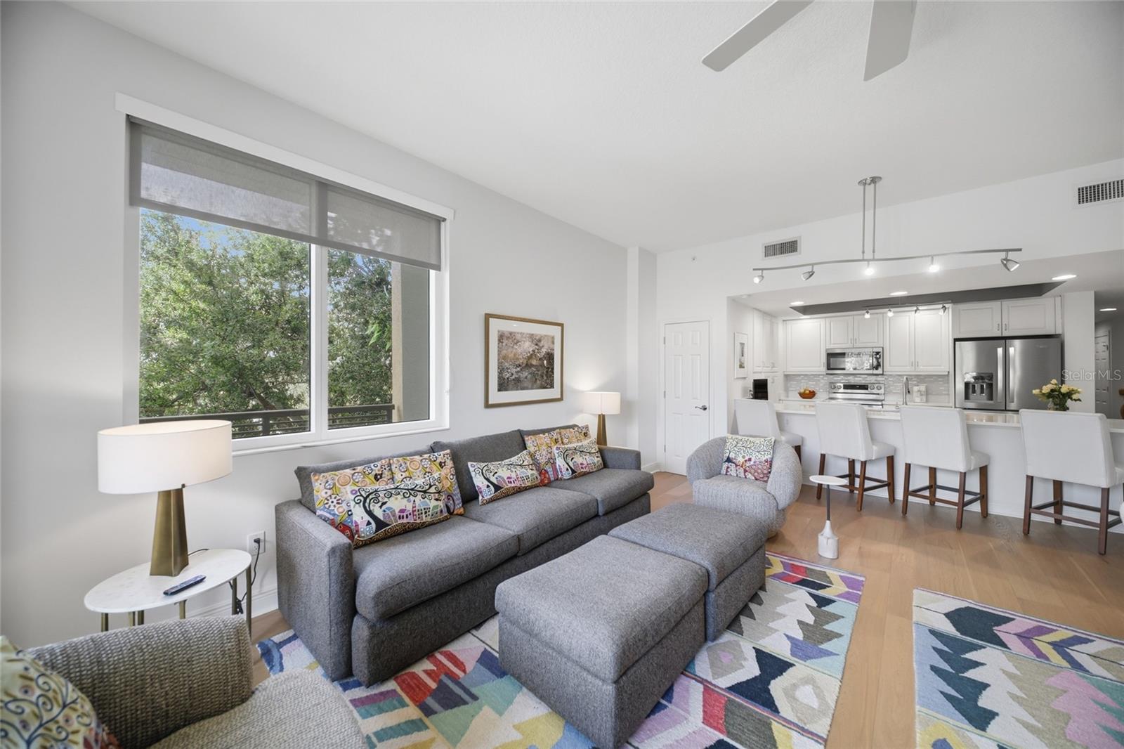 800 N TAMIAMI TRAIL 201, SARASOTA, FL, 34236 3 800 N TAMIAMI TRAIL 201