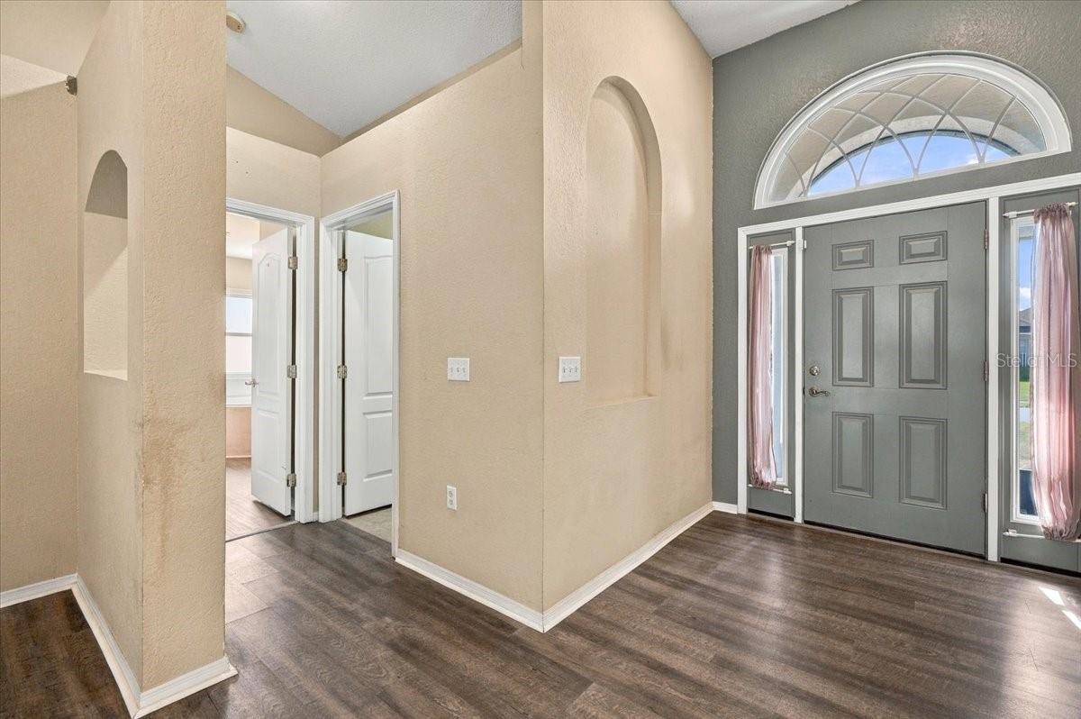 593 TERRANOVA CIRCLE