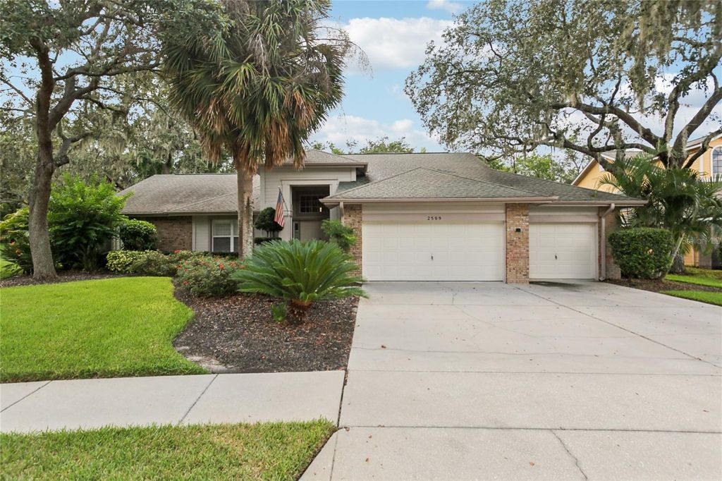 Photo of 2509 Mason Oaks Drive #100, Valrico, FL 33596 (MLS # TB8418704)