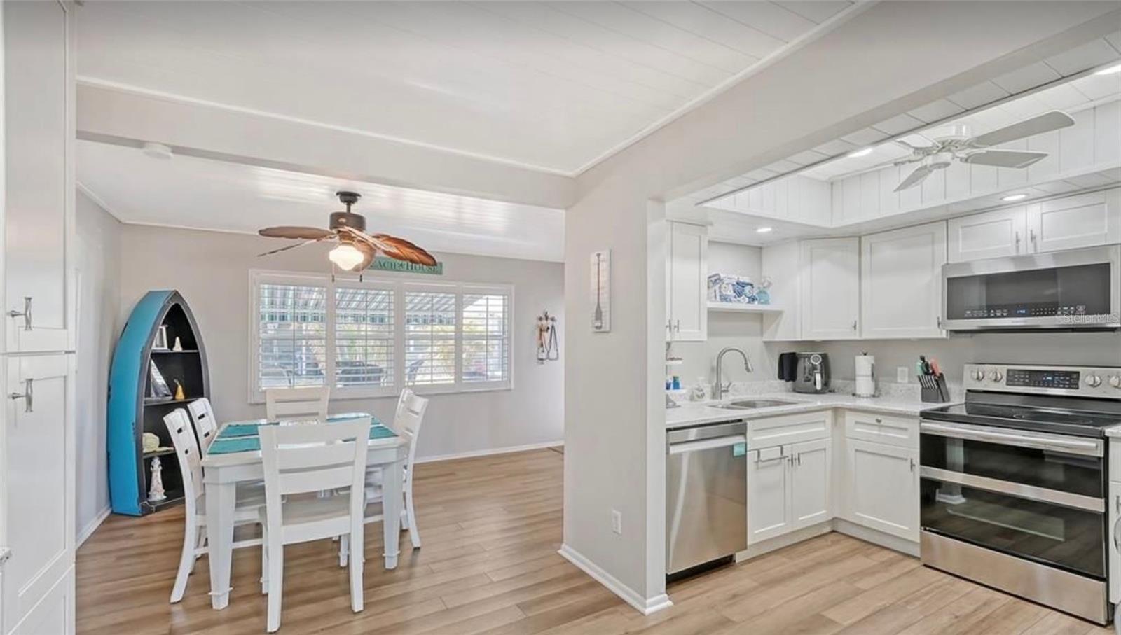 1019 BEACH MANOR CENTER 35