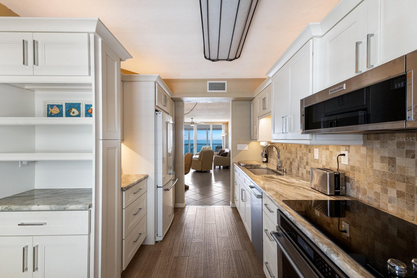 MARTINIQUE APTS SOUTH - Residential