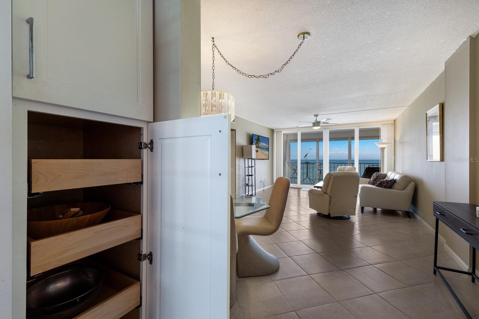 MARTINIQUE APTS SOUTH - Residential