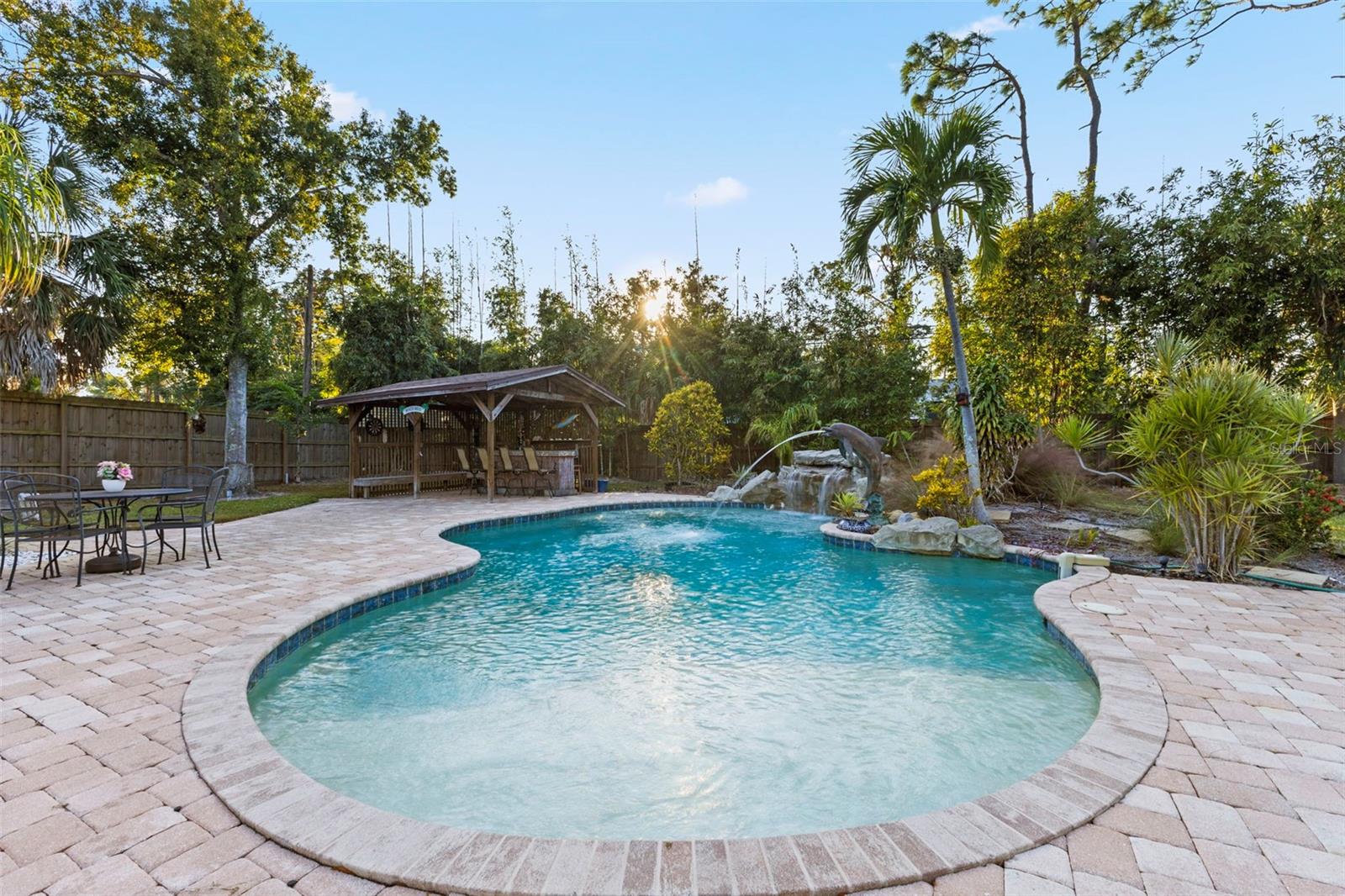 FLORA VILLA - Residential