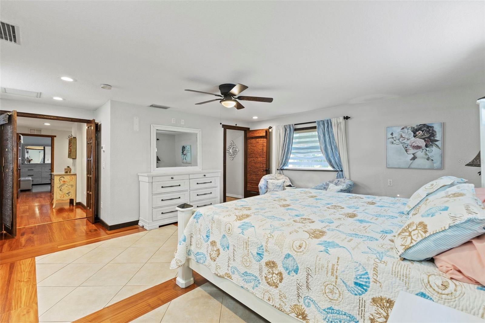 FLORA VILLA - Residential