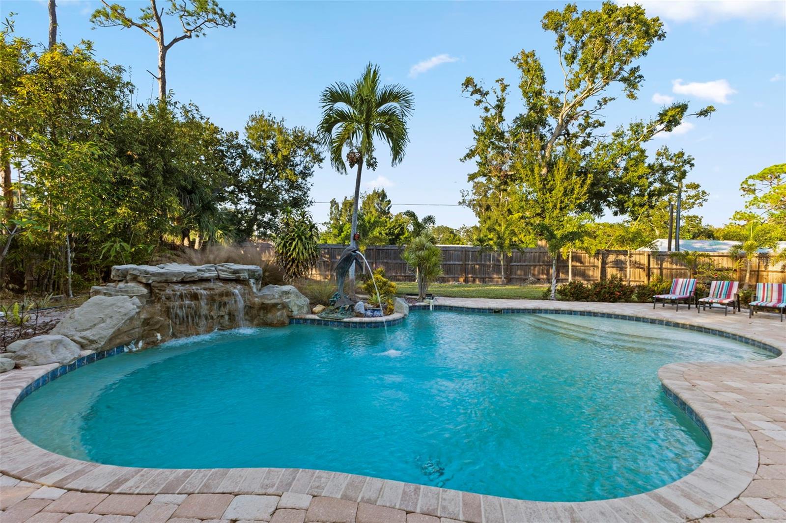 FLORA VILLA - Residential