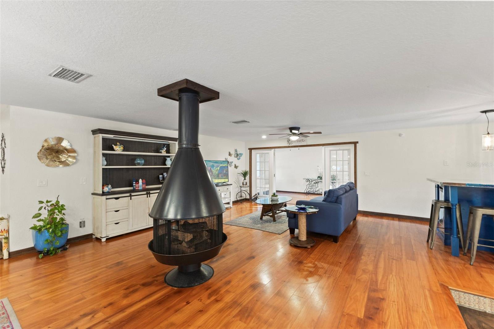 FLORA VILLA - Residential