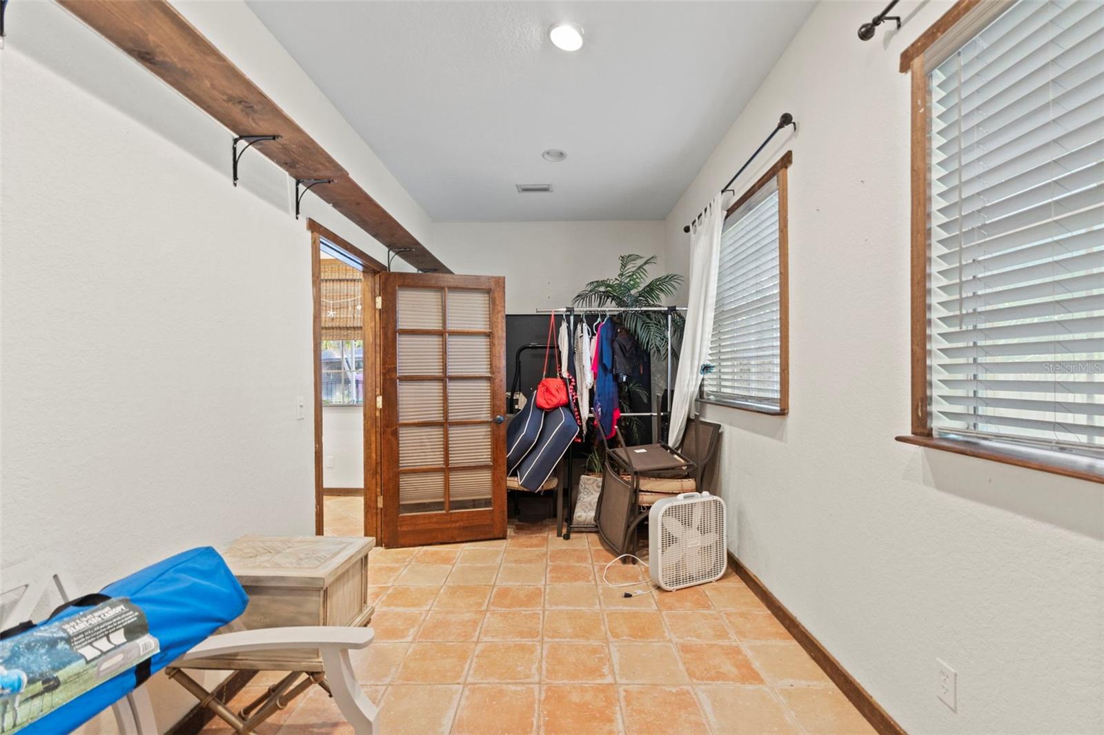 FLORA VILLA - Residential