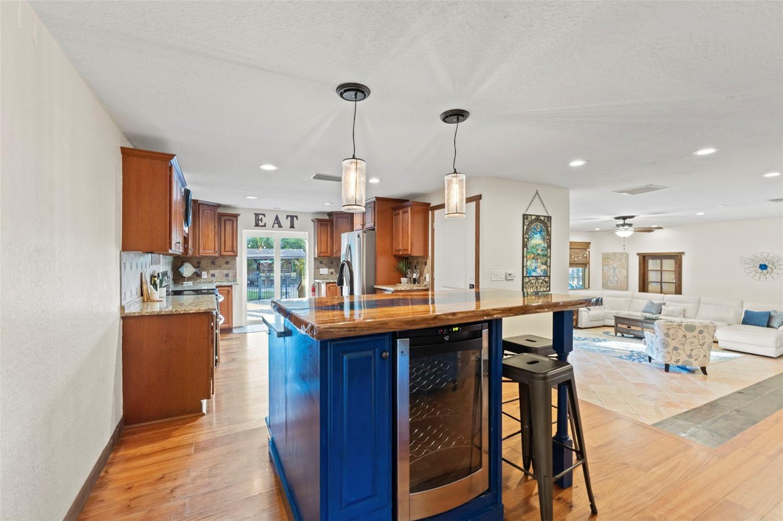 FLORA VILLA - Residential