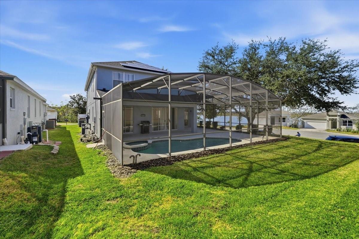 CALABAY PARC AT TOWER LAKE - Residential