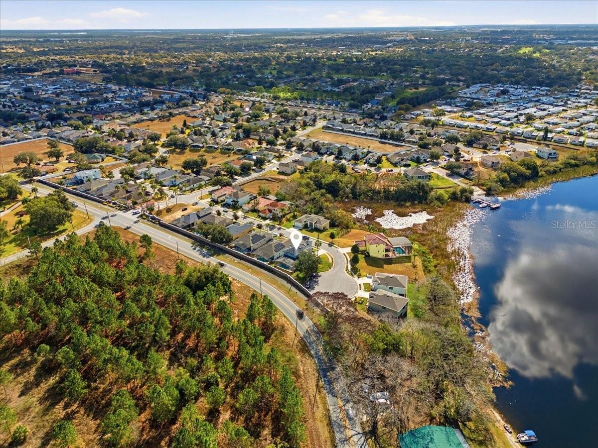 CALABAY PARC AT TOWER LAKE - Residential