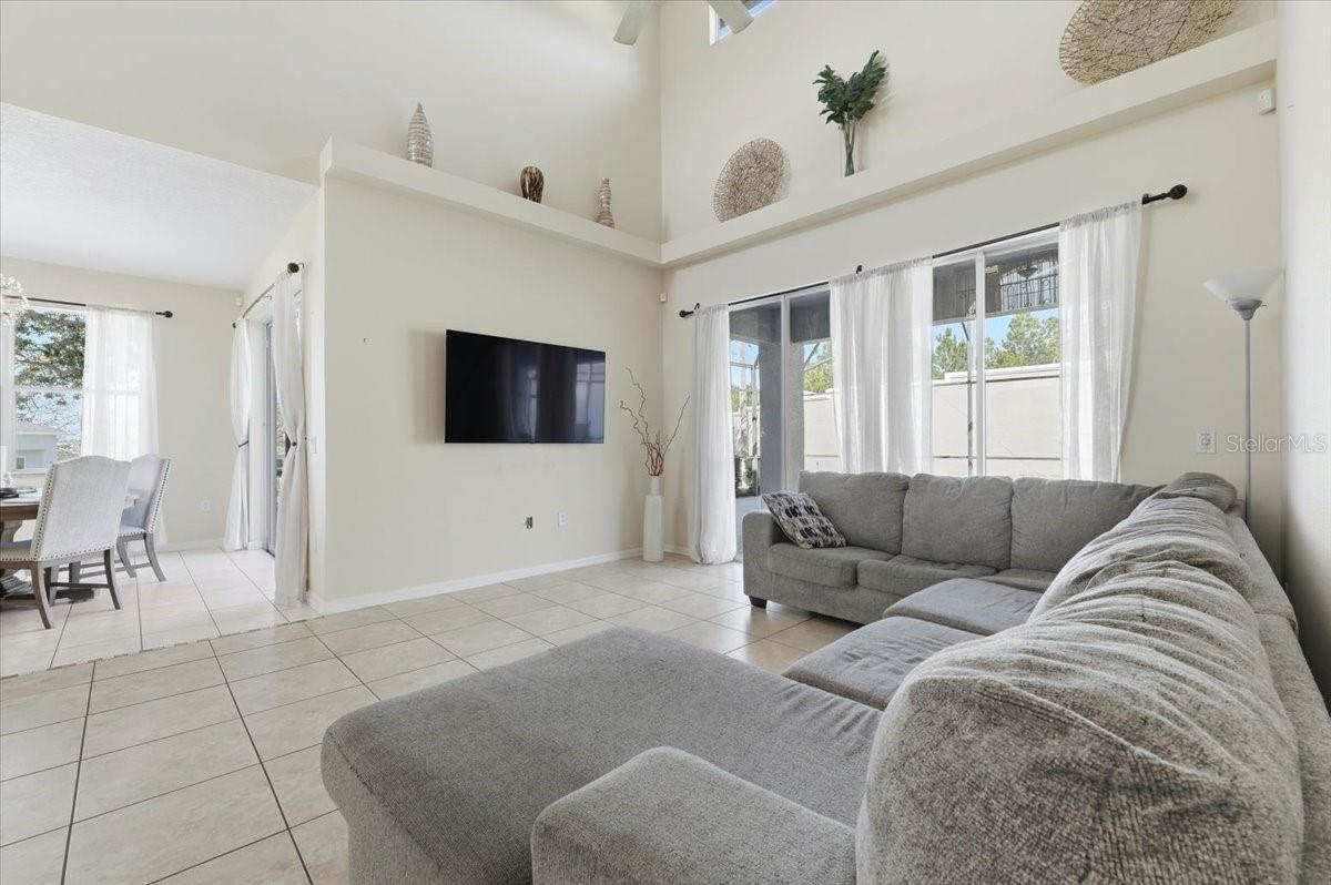 CALABAY PARC AT TOWER LAKE - Residential