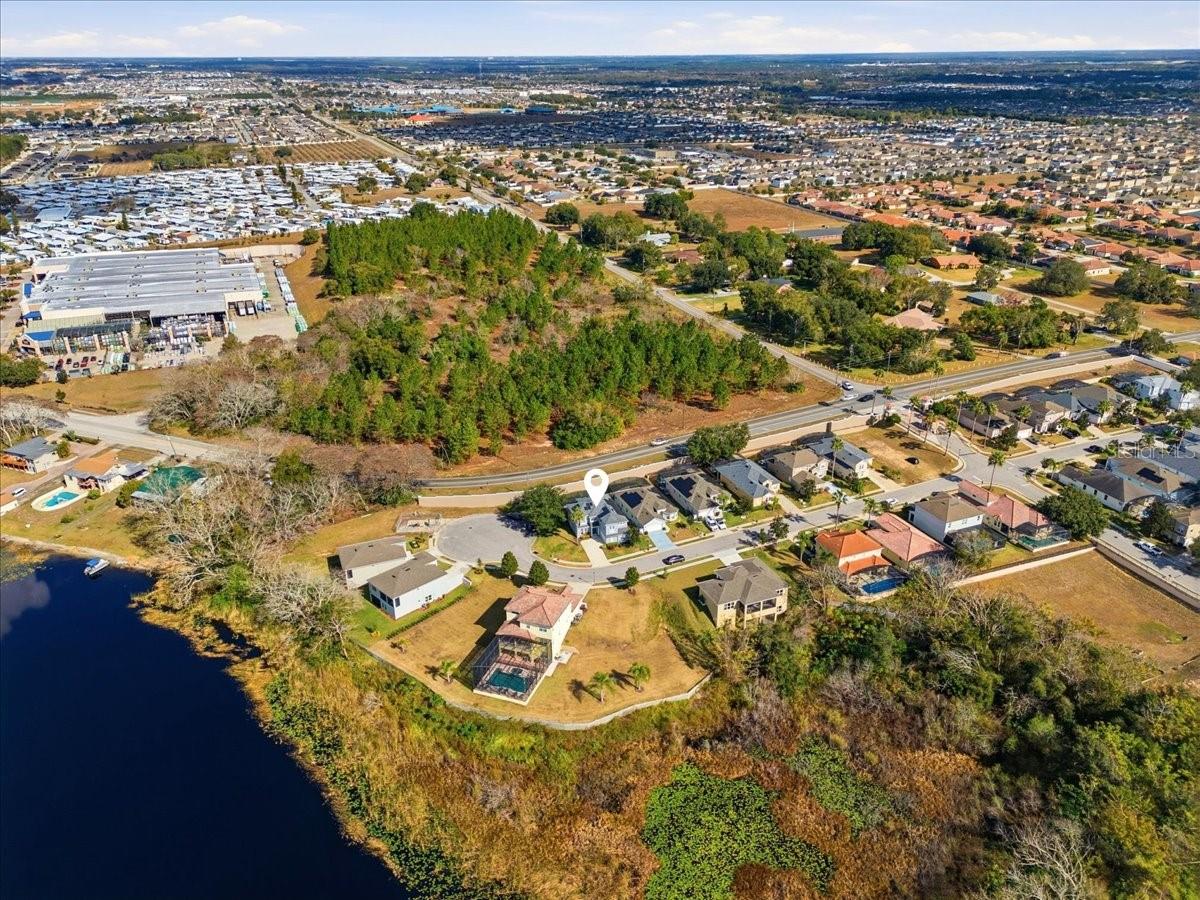 CALABAY PARC AT TOWER LAKE - Residential
