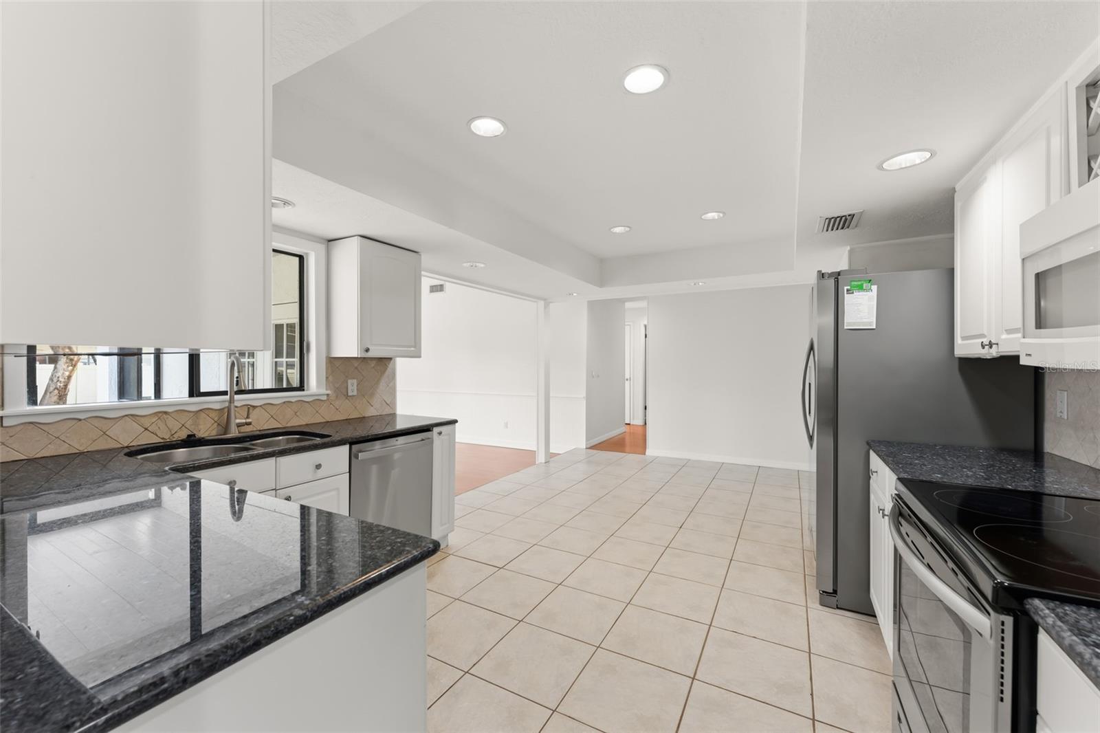 GOLFSIDE SEC 3 - Residential