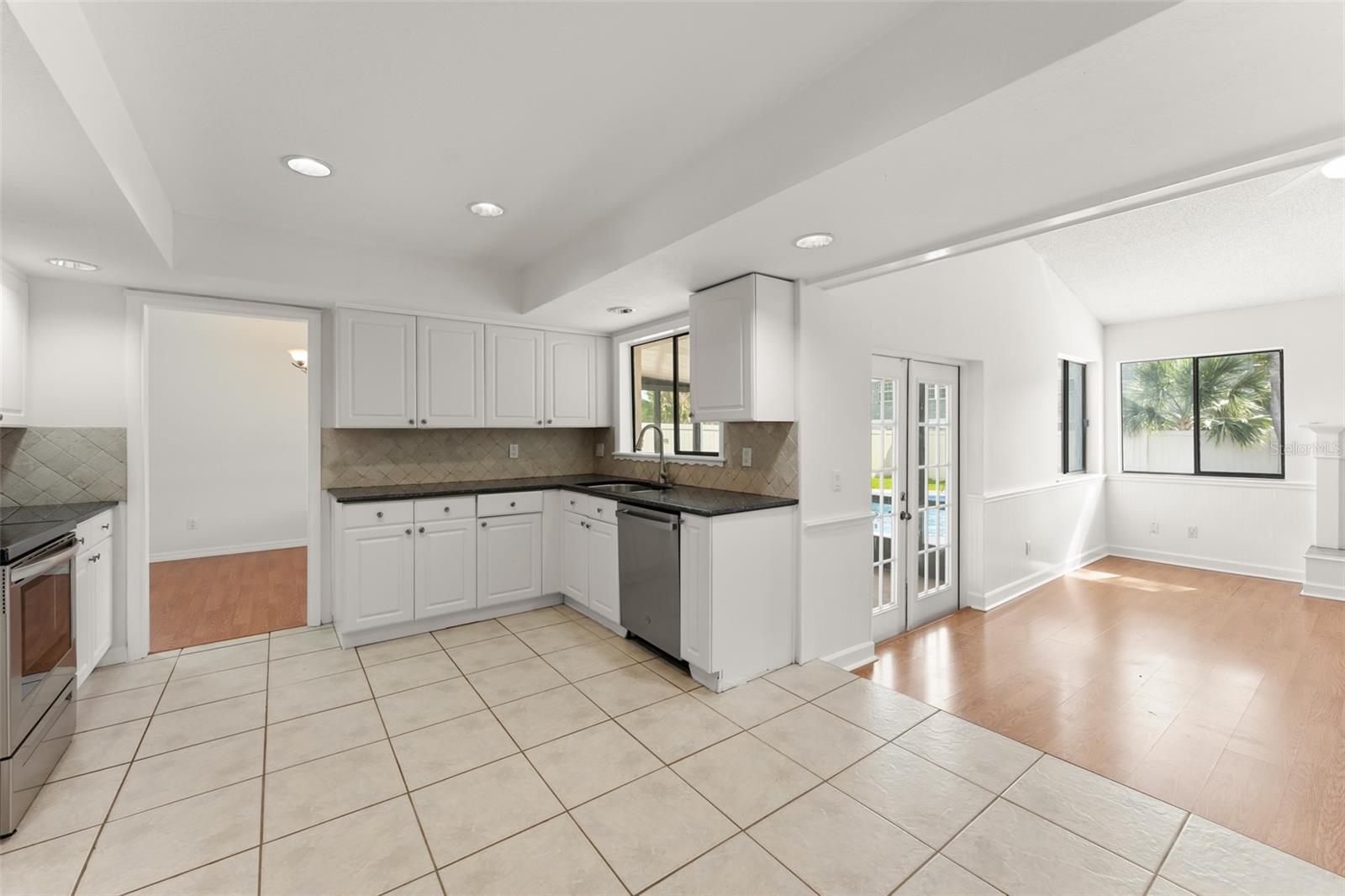 GOLFSIDE SEC 3 - Residential