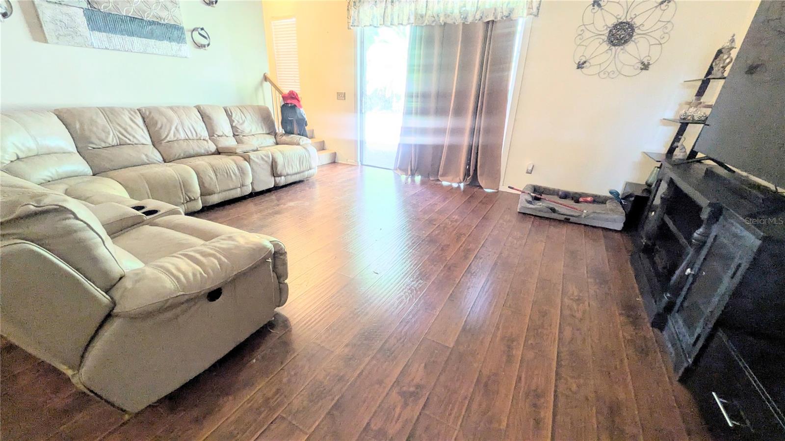 ASHLEY WOODS - Residential