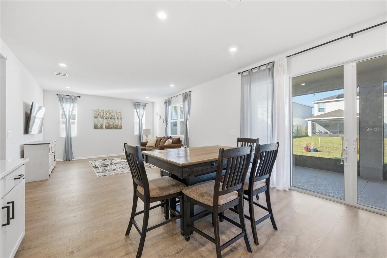 FOREST LAKE PH 1 - Residential Lease