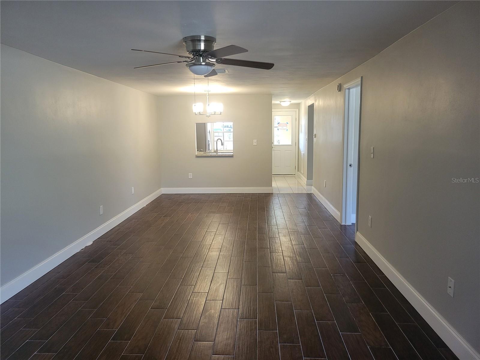 GARDENS BEACON SQUARE CONDO04B - Residential