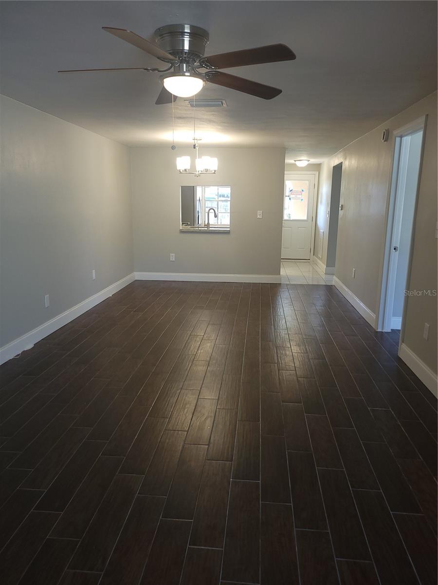 GARDENS BEACON SQUARE CONDO04B - Residential