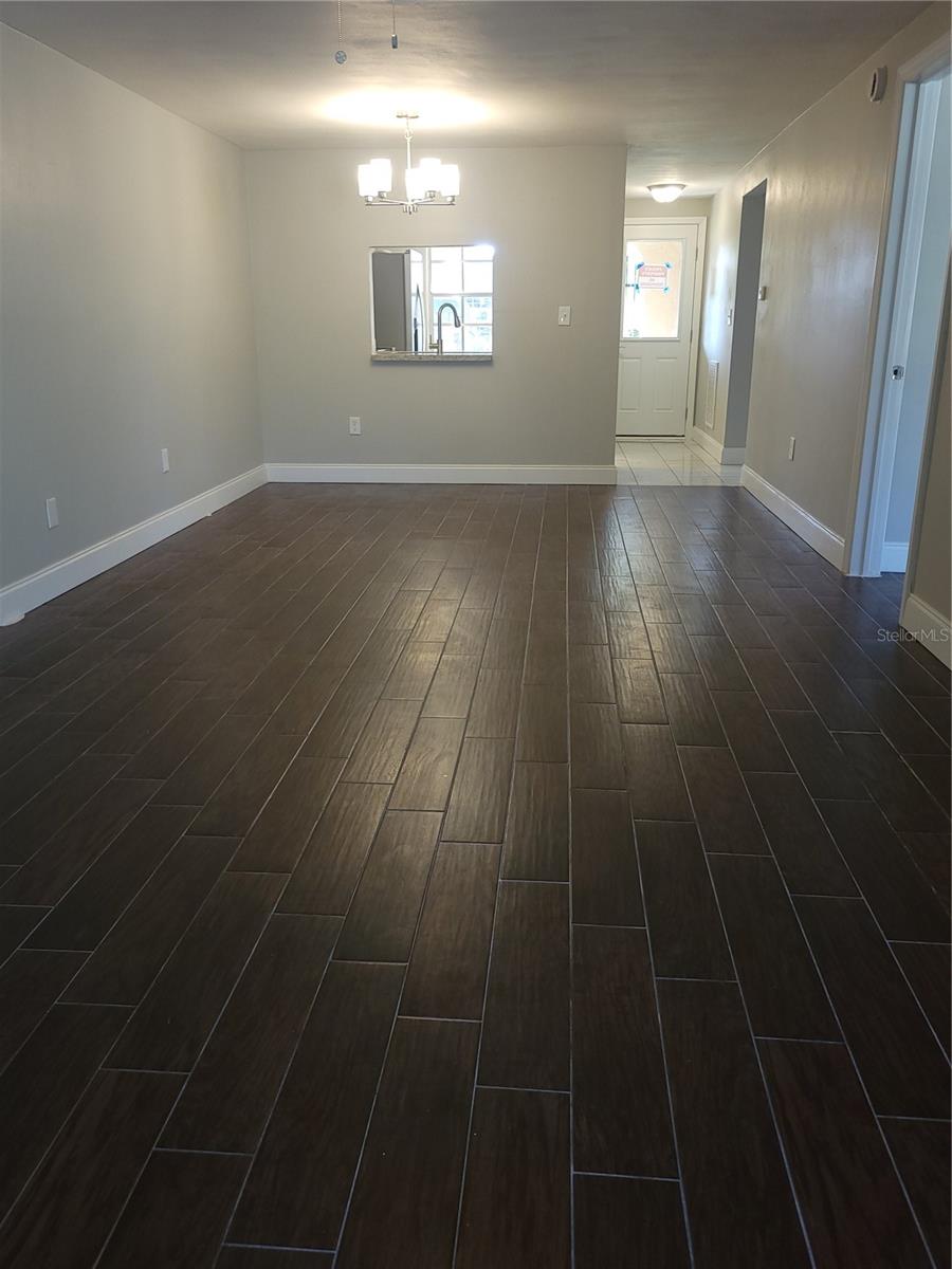 GARDENS BEACON SQUARE CONDO04B - Residential