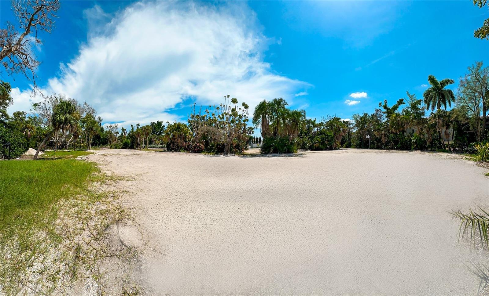 SANDERLING CLUB / SIESTA PROPERTIES INC - Land