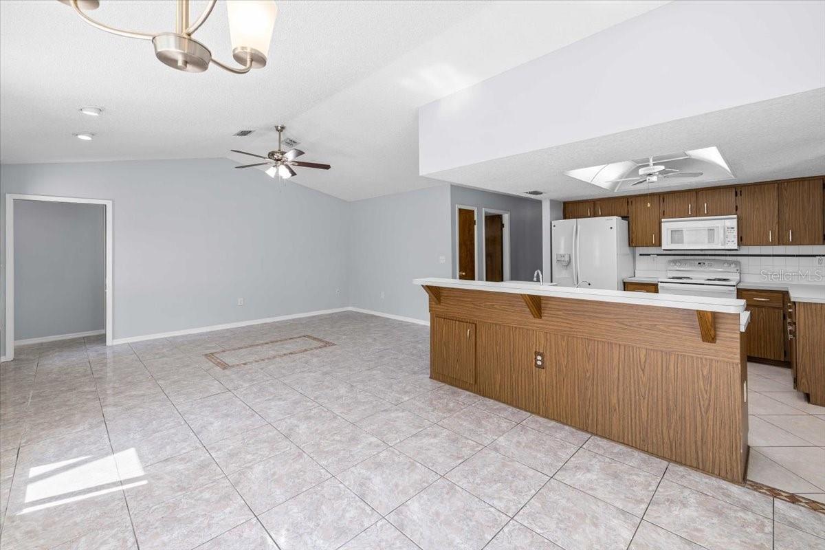 SPRING HILL - Residential