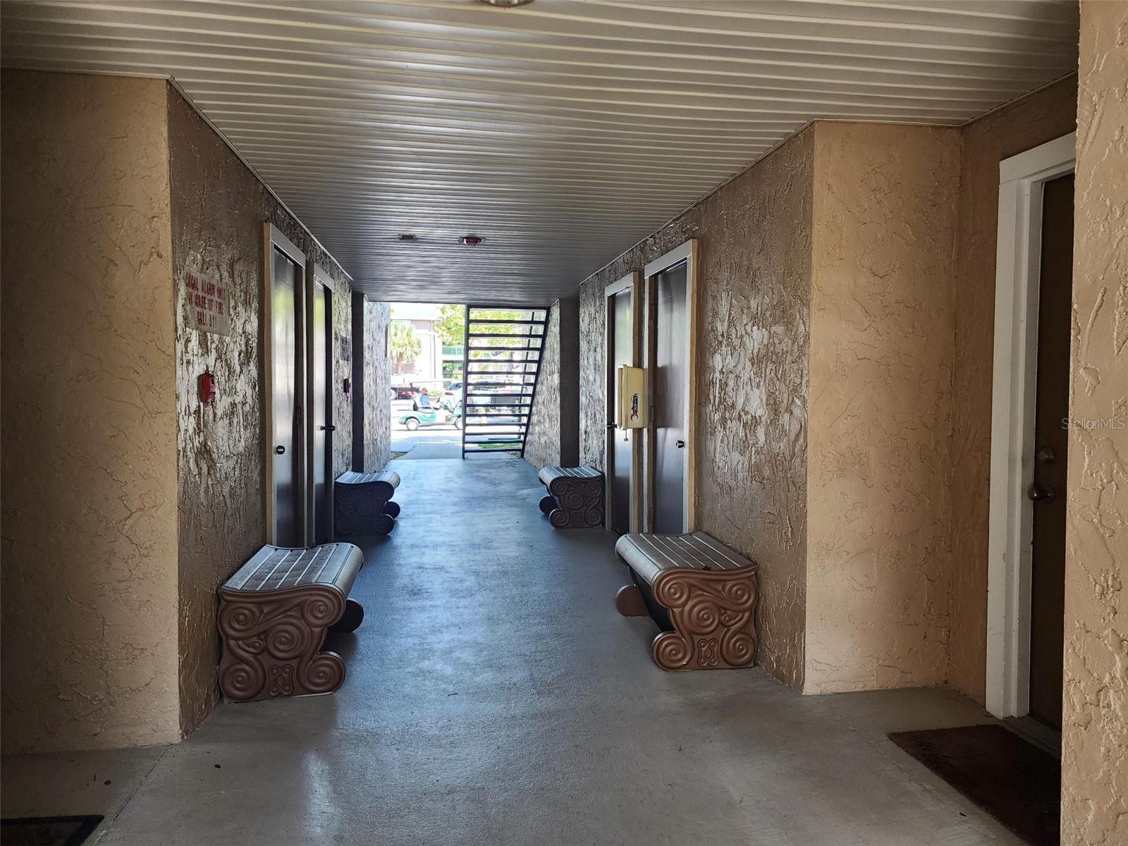 SUNTREE CENTER SUNTREE PUD STAGE 03 TR 25A - Residential Lease