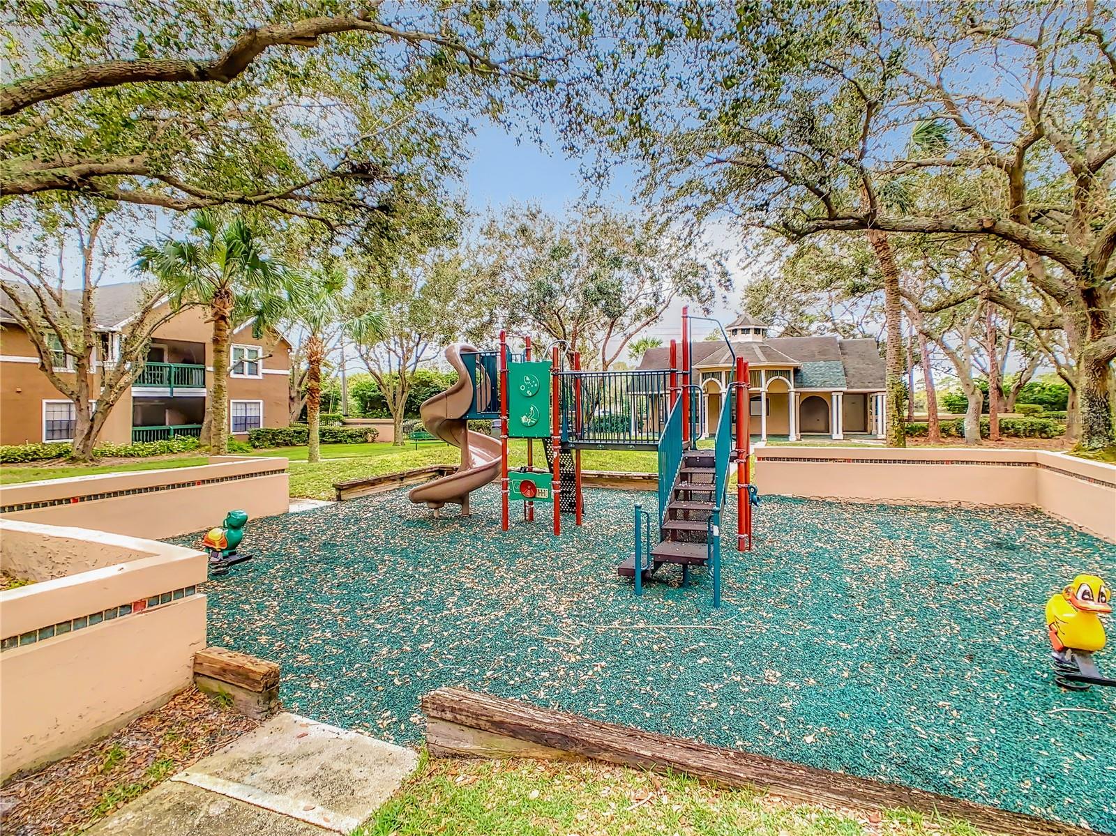 SUNTREE CENTER SUNTREE PUD STAGE 03 TR 25A - Residential Lease