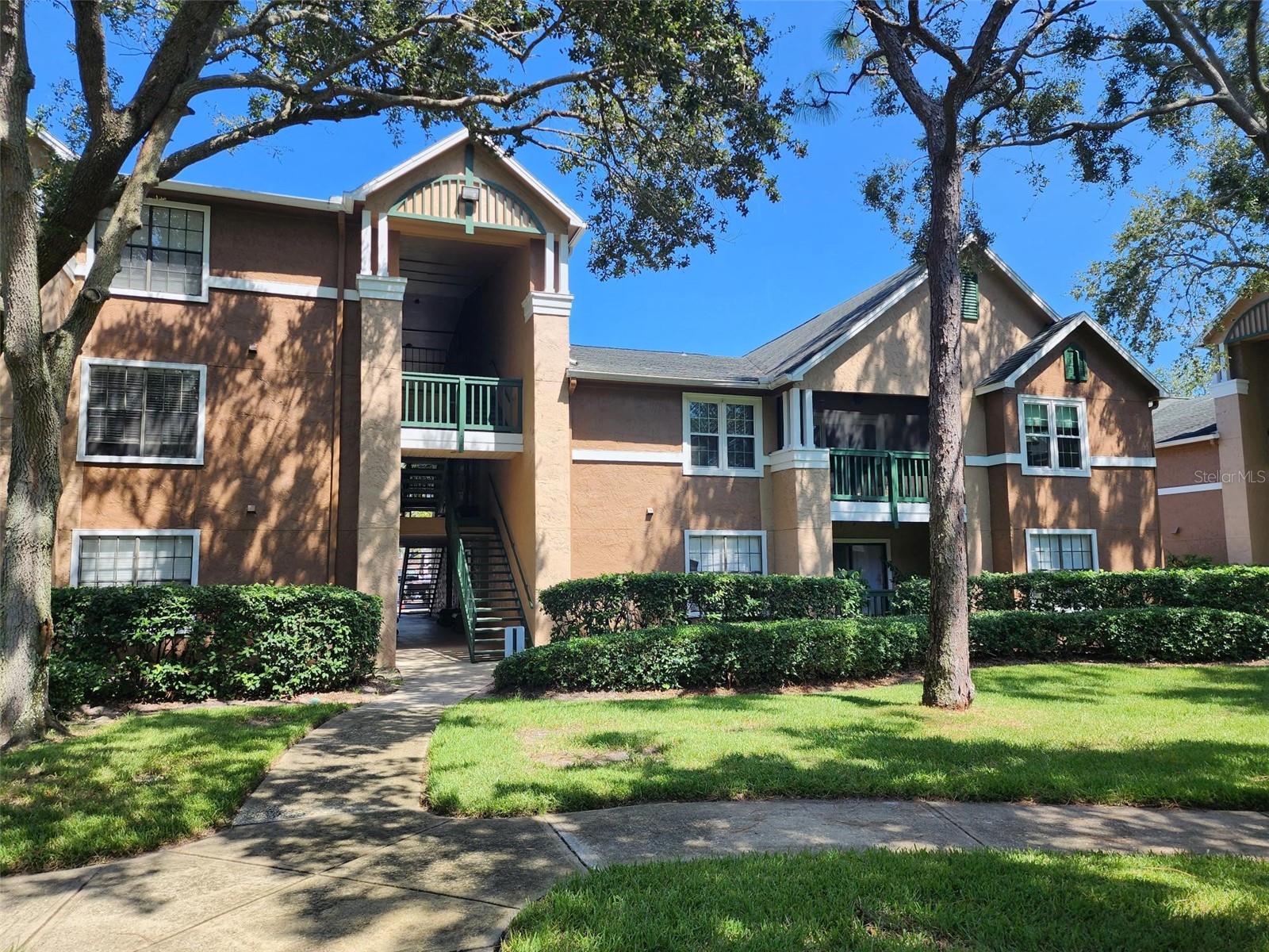 SUNTREE CENTER SUNTREE PUD STAGE 03 TR 25A - Residential Lease