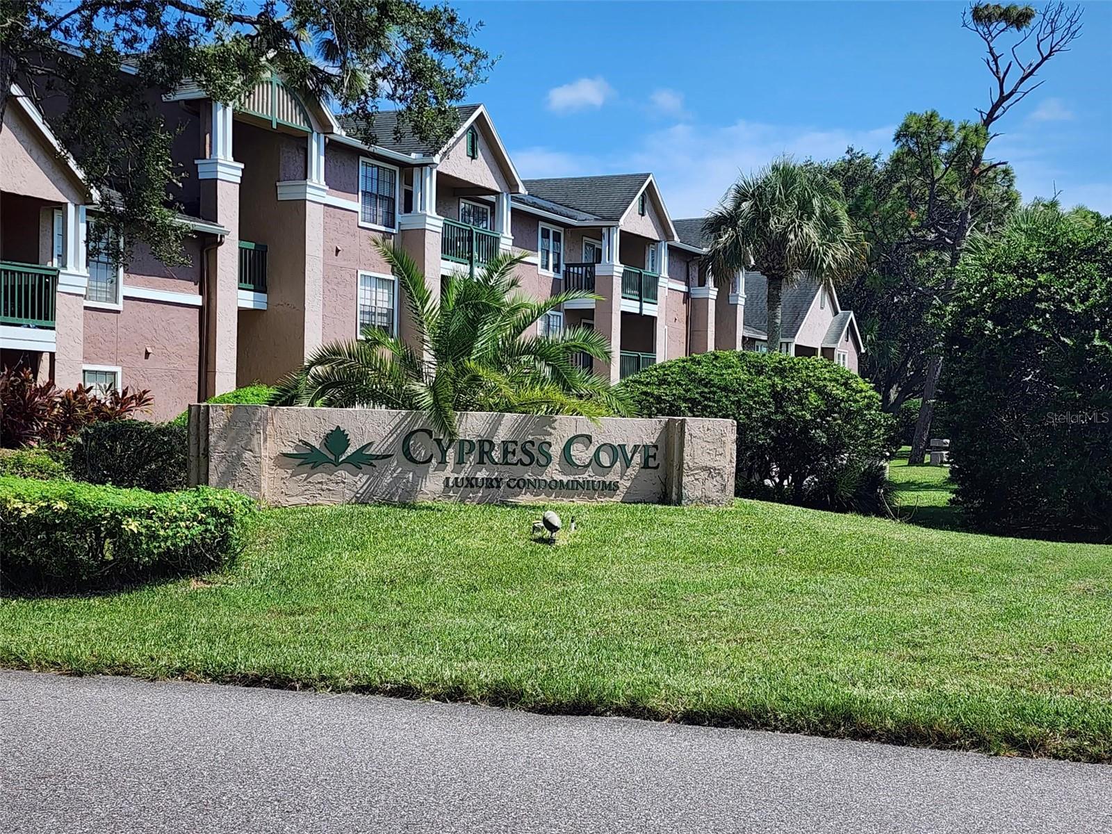 SUNTREE CENTER SUNTREE PUD STAGE 03 TR 25A - Residential Lease